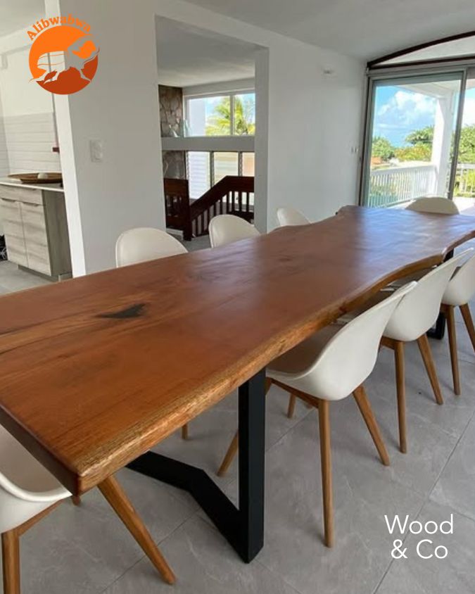 Sublime table à manger mahogany de 3m30